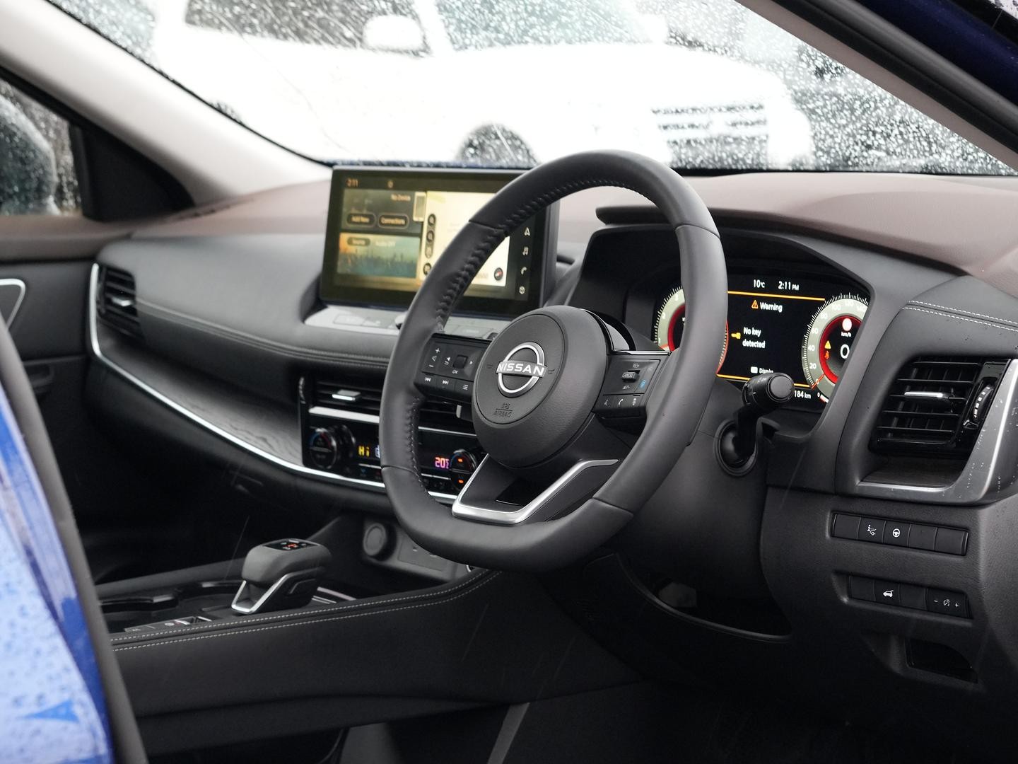 Nissan X-trail image 2