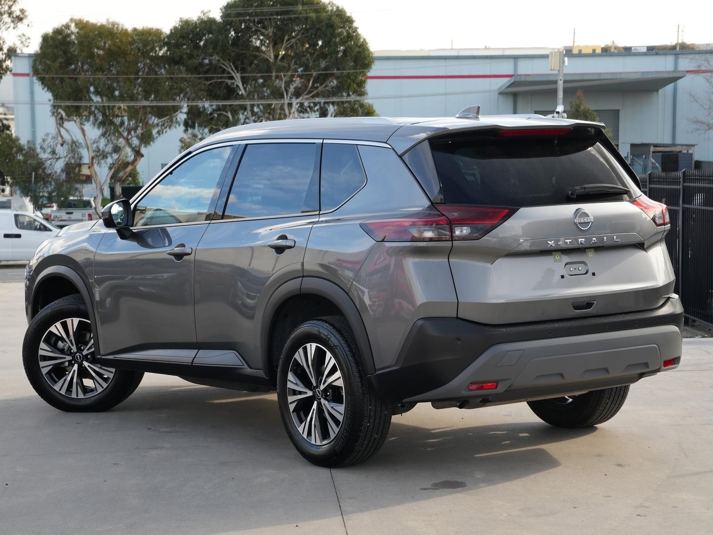 Nissan X-trail image 3
