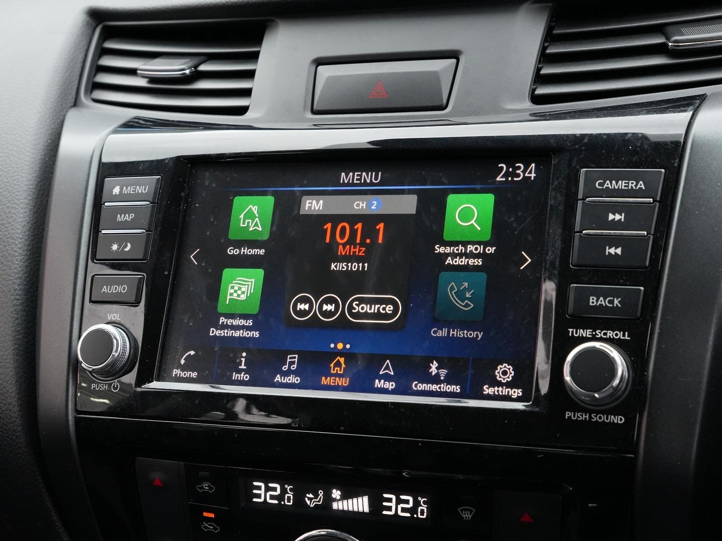 Nissan Navara image 4