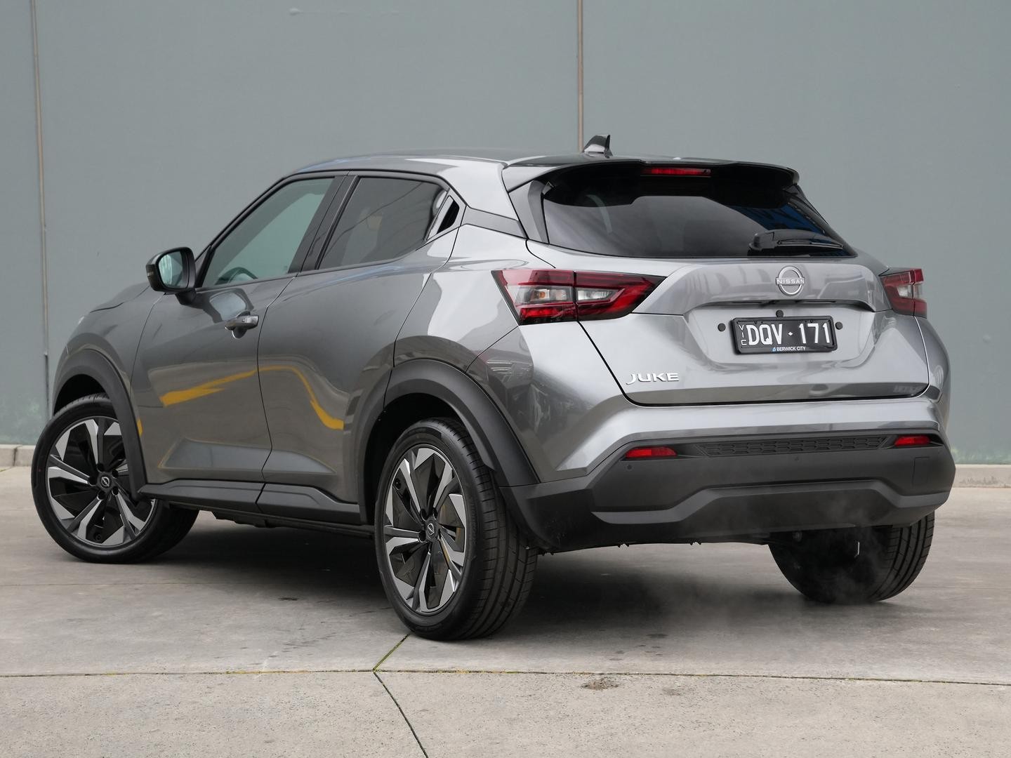 Nissan Juke image 3