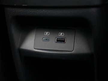 https://dvg-vehicle-assets.s3.amazonaws.com/1108053/dpe8ssec4tmd87nyqsu4knt92.jpg
