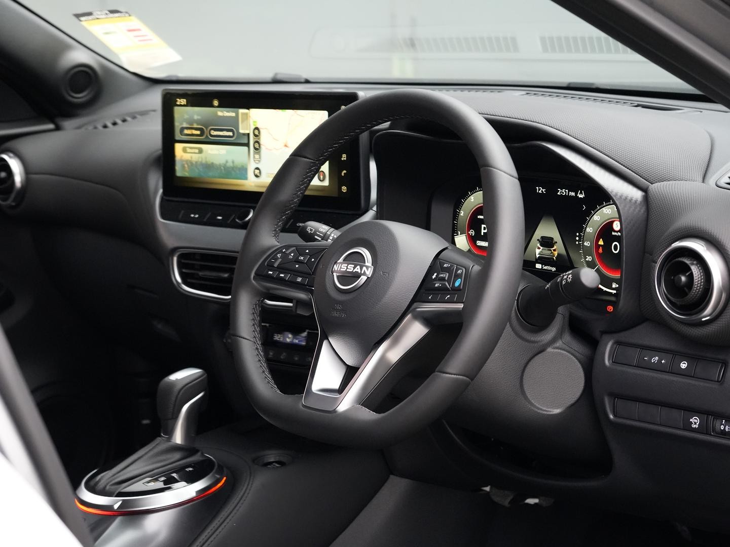 Nissan Juke image 2