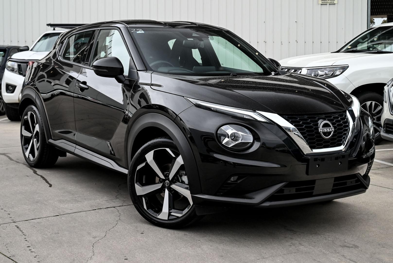 Nissan Juke image 1