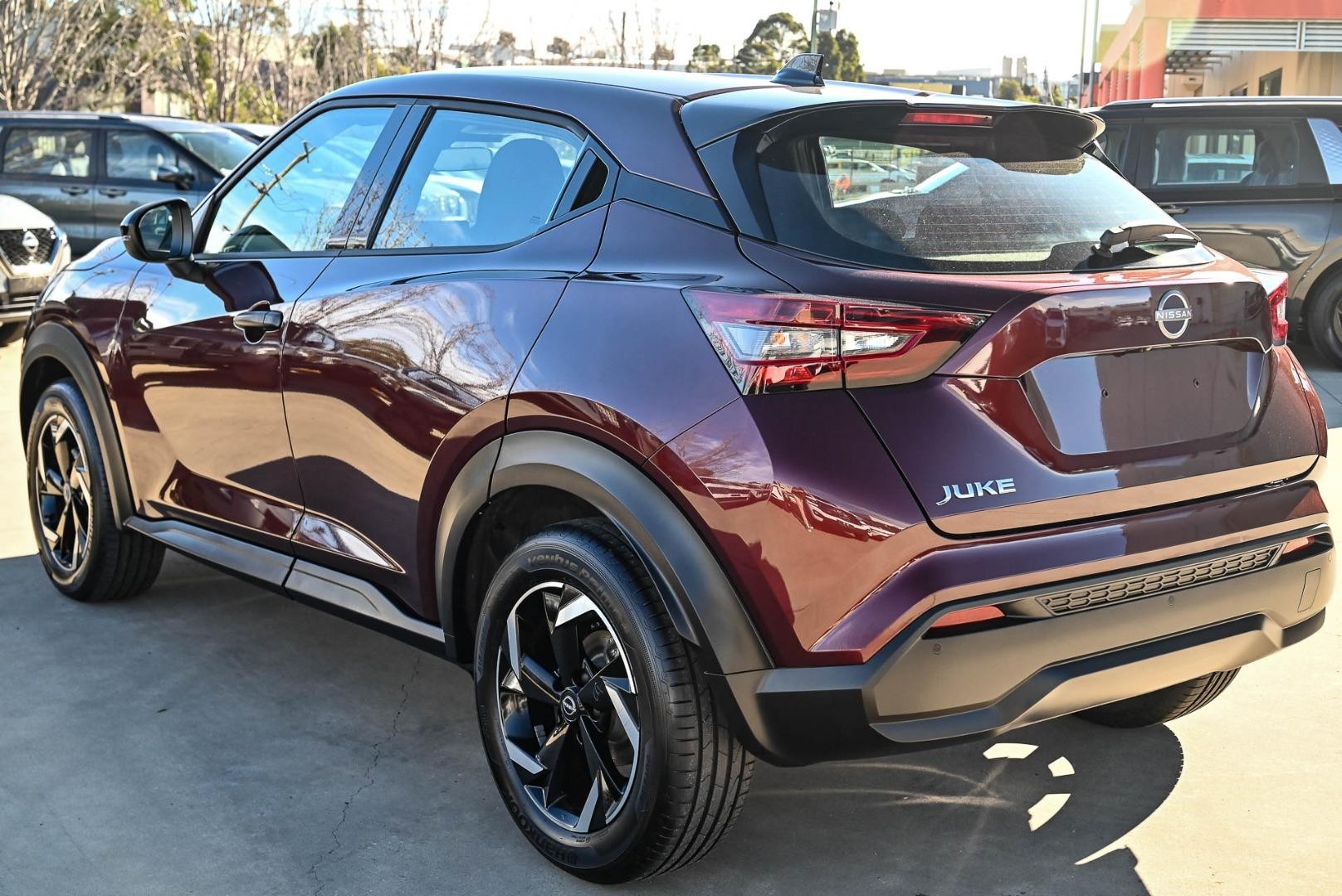 Nissan Juke image 3