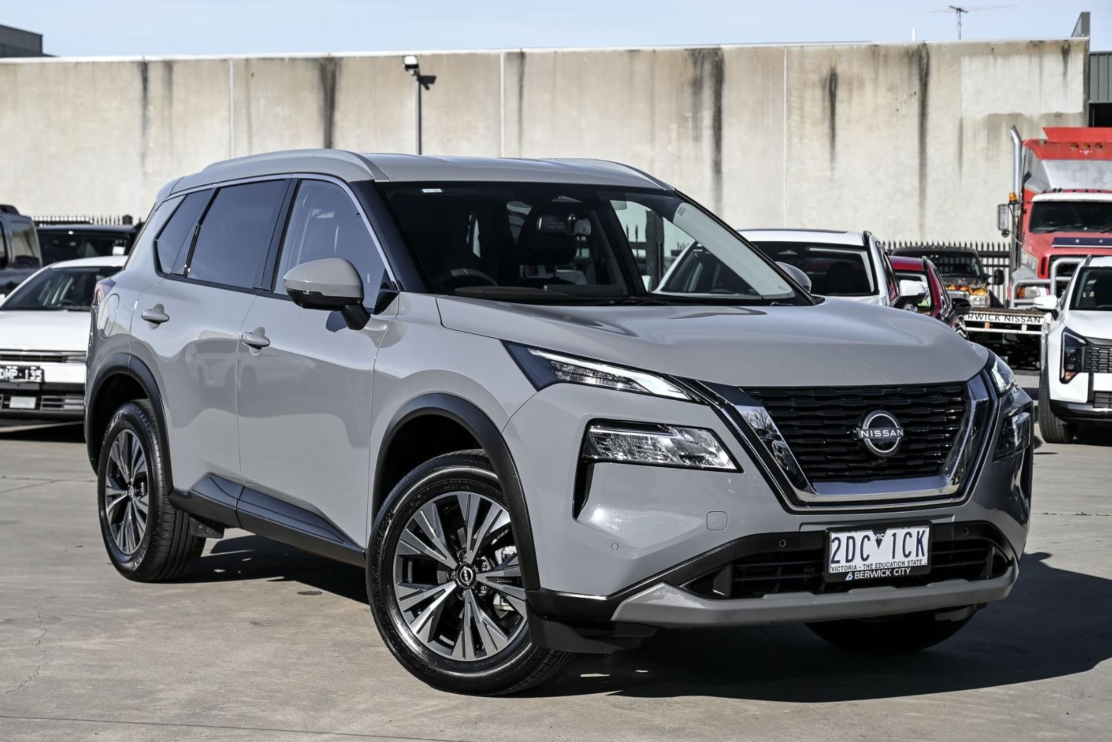 Nissan X-trail image 1