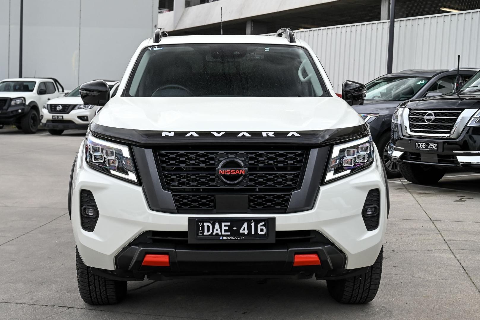 Nissan Navara image 2