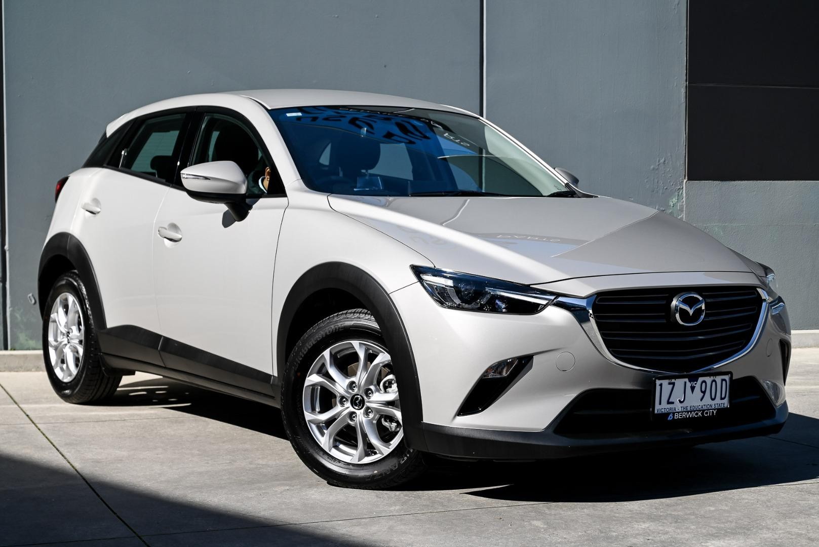 Mazda Cx-3 image 1