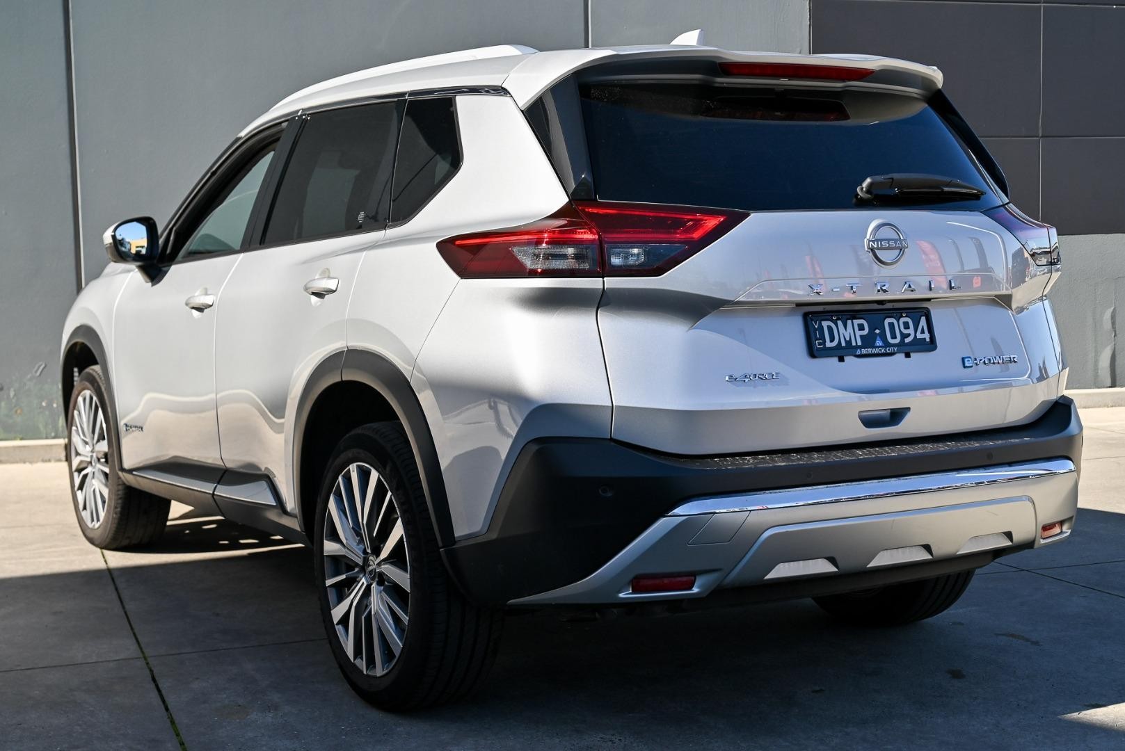 Nissan X-trail image 3