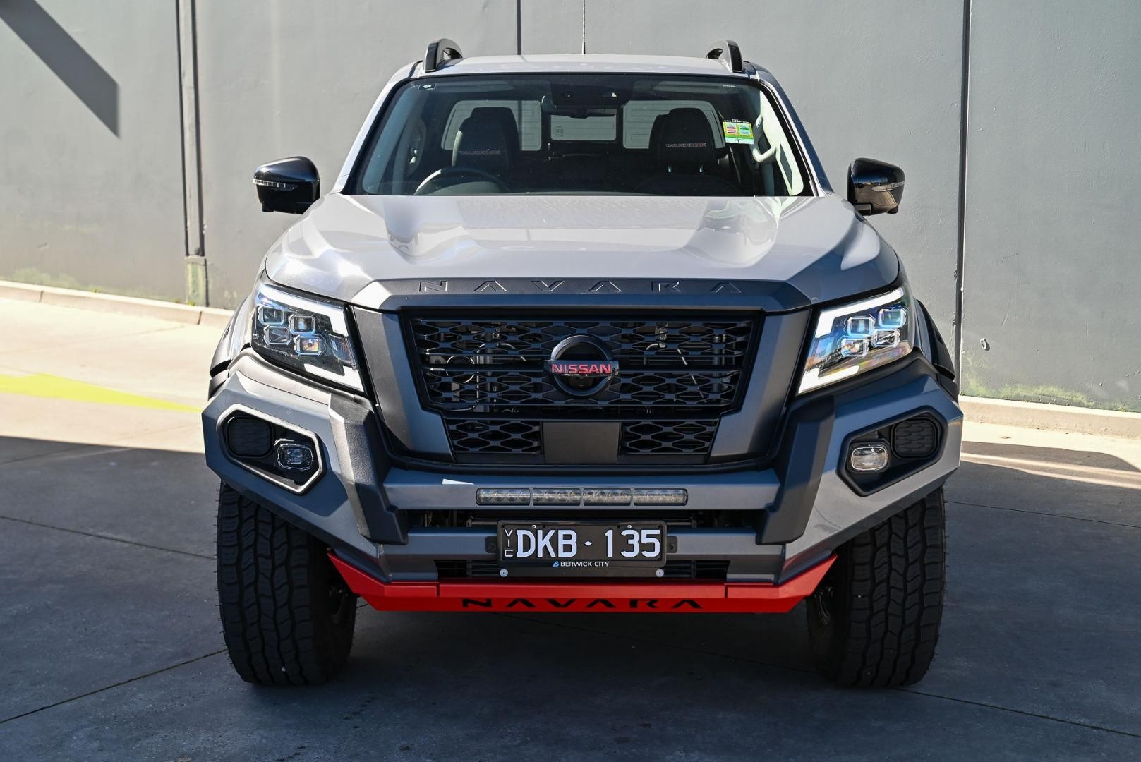 Nissan Navara image 2