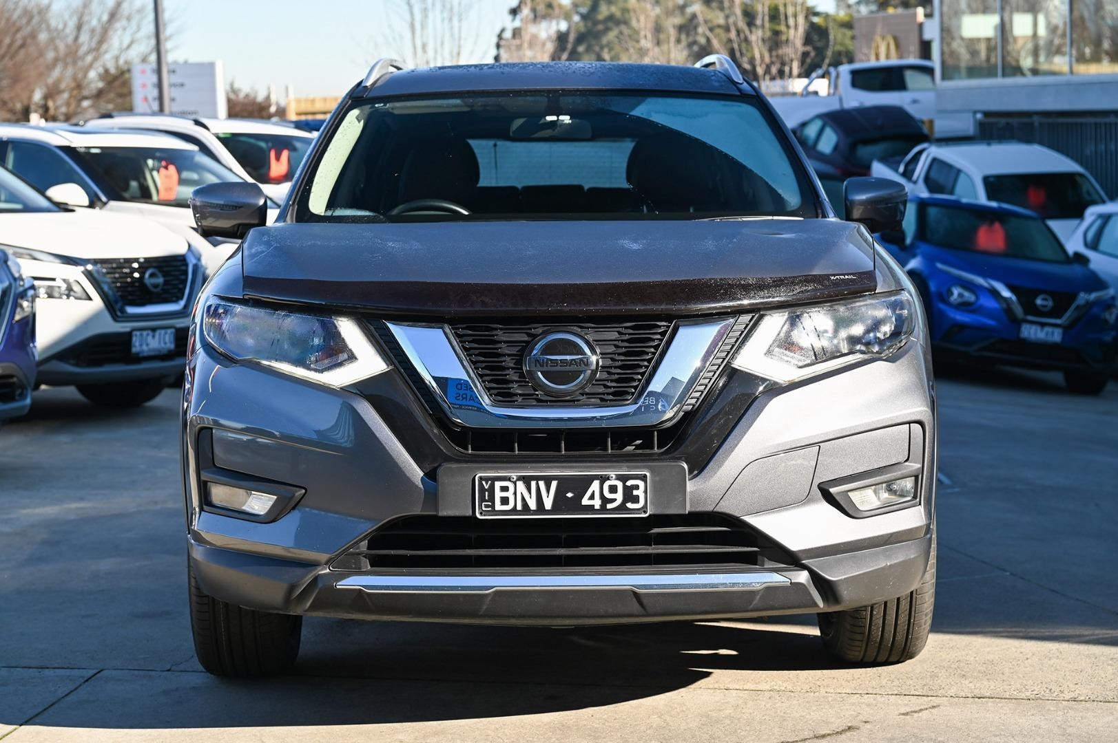 Nissan X-trail image 2