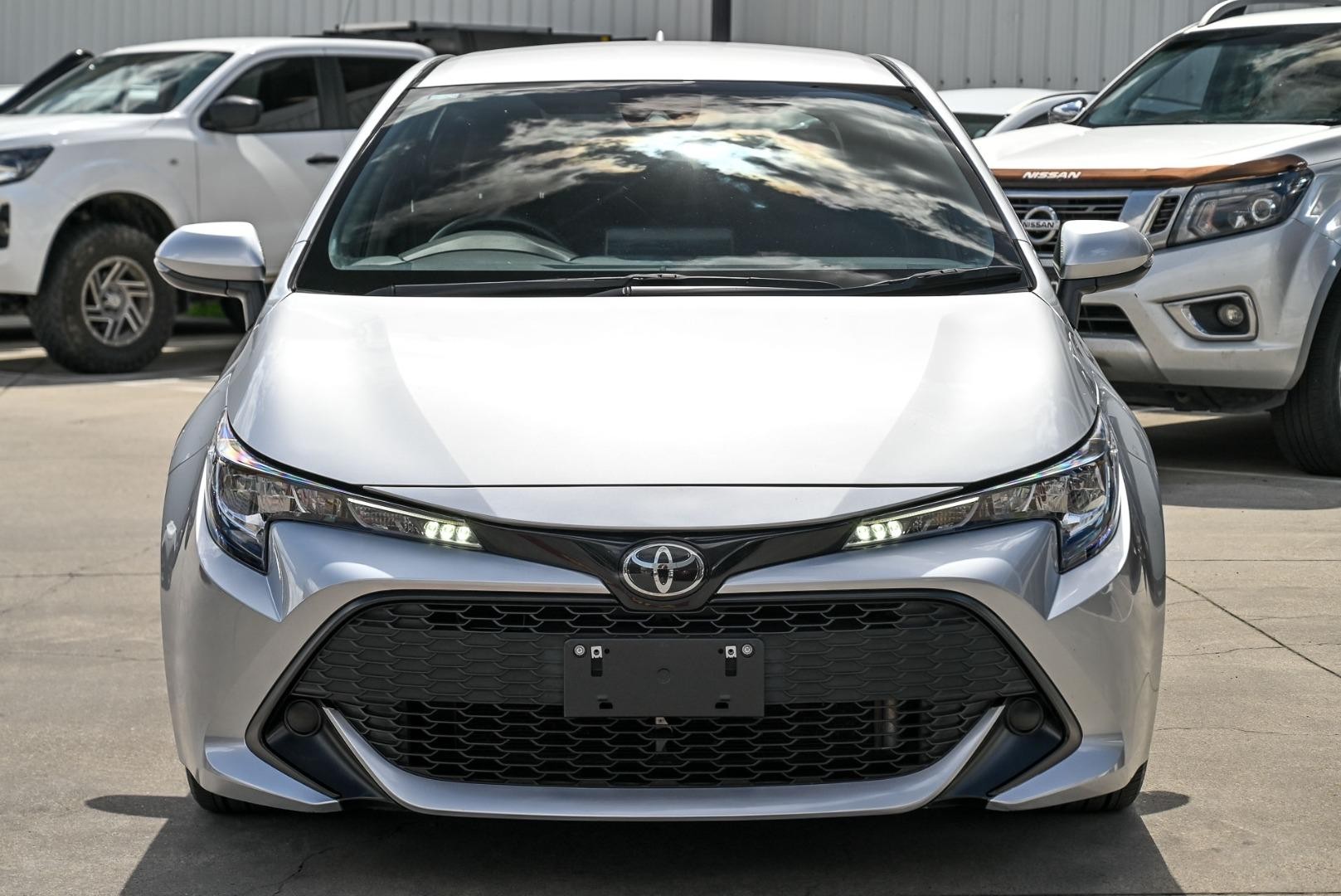 Toyota Corolla image 2