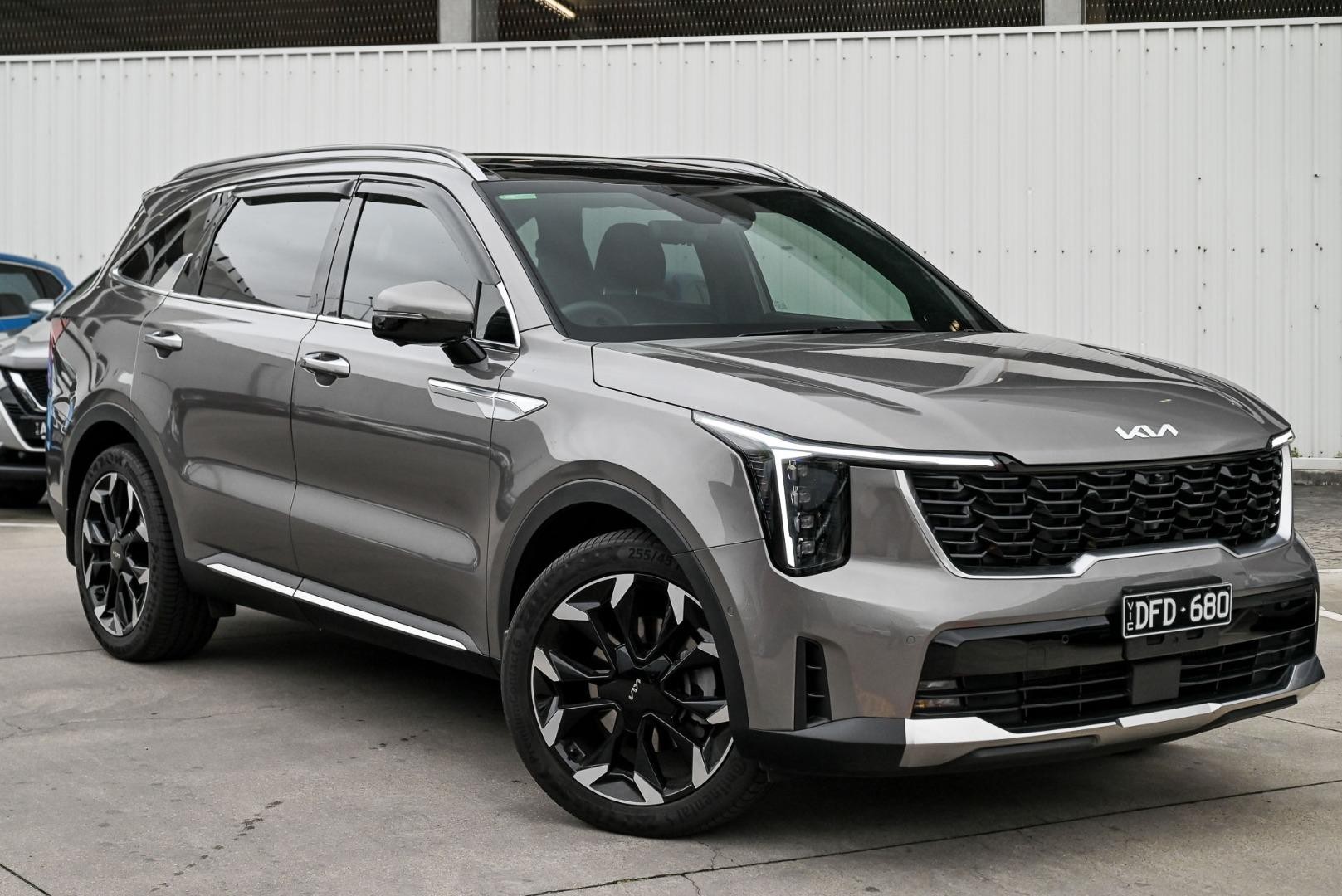 Kia Sorento image 1