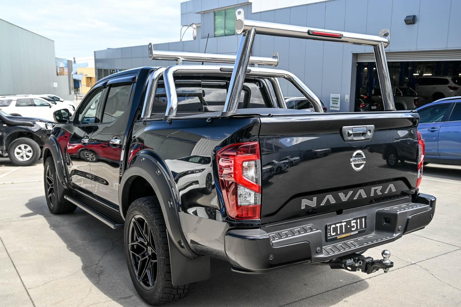 Nissan Navara image 3