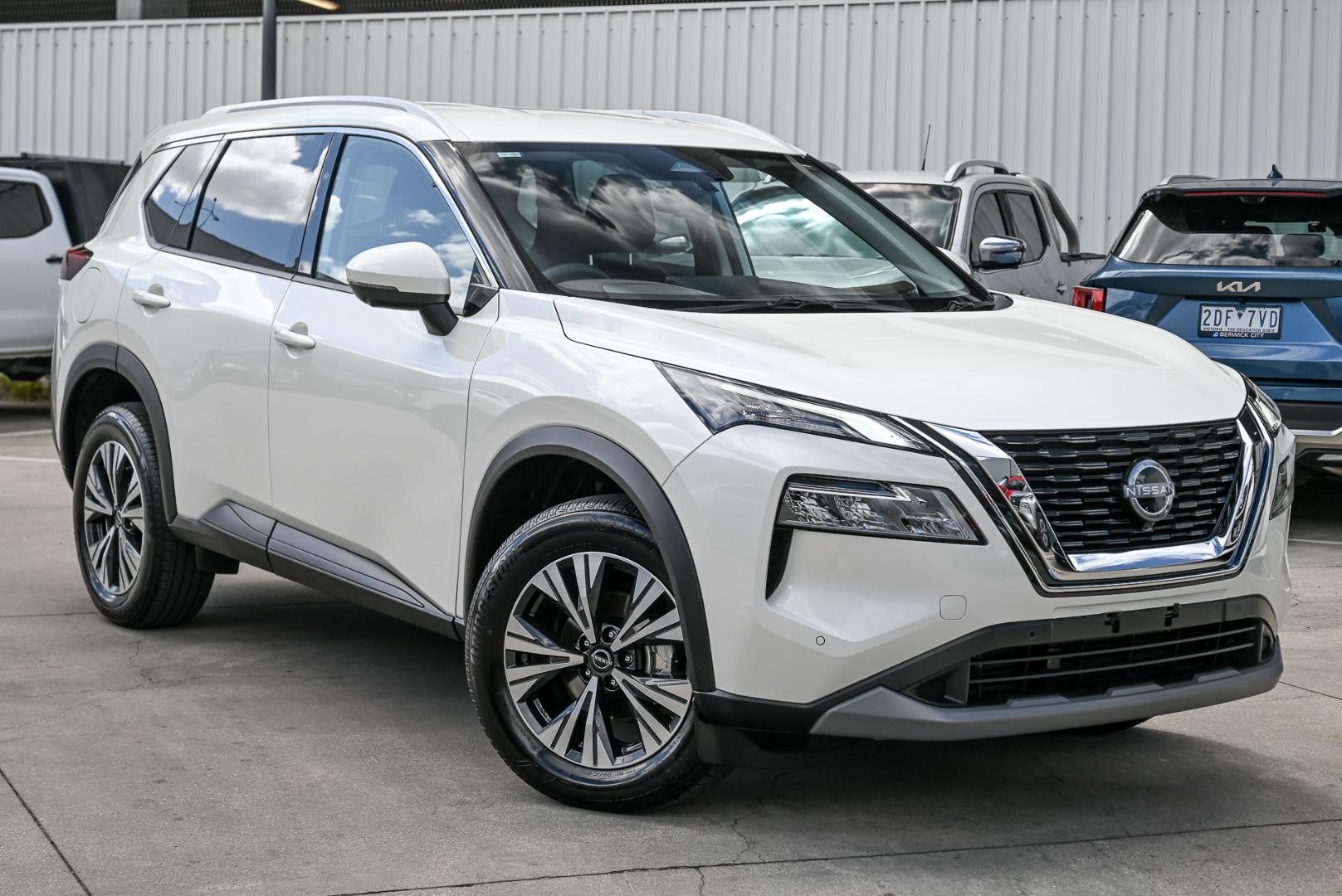 Nissan X-trail image 1