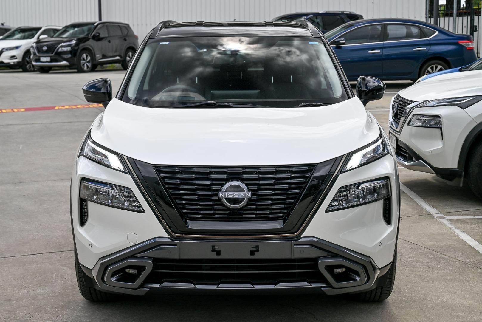Nissan X-trail image 2