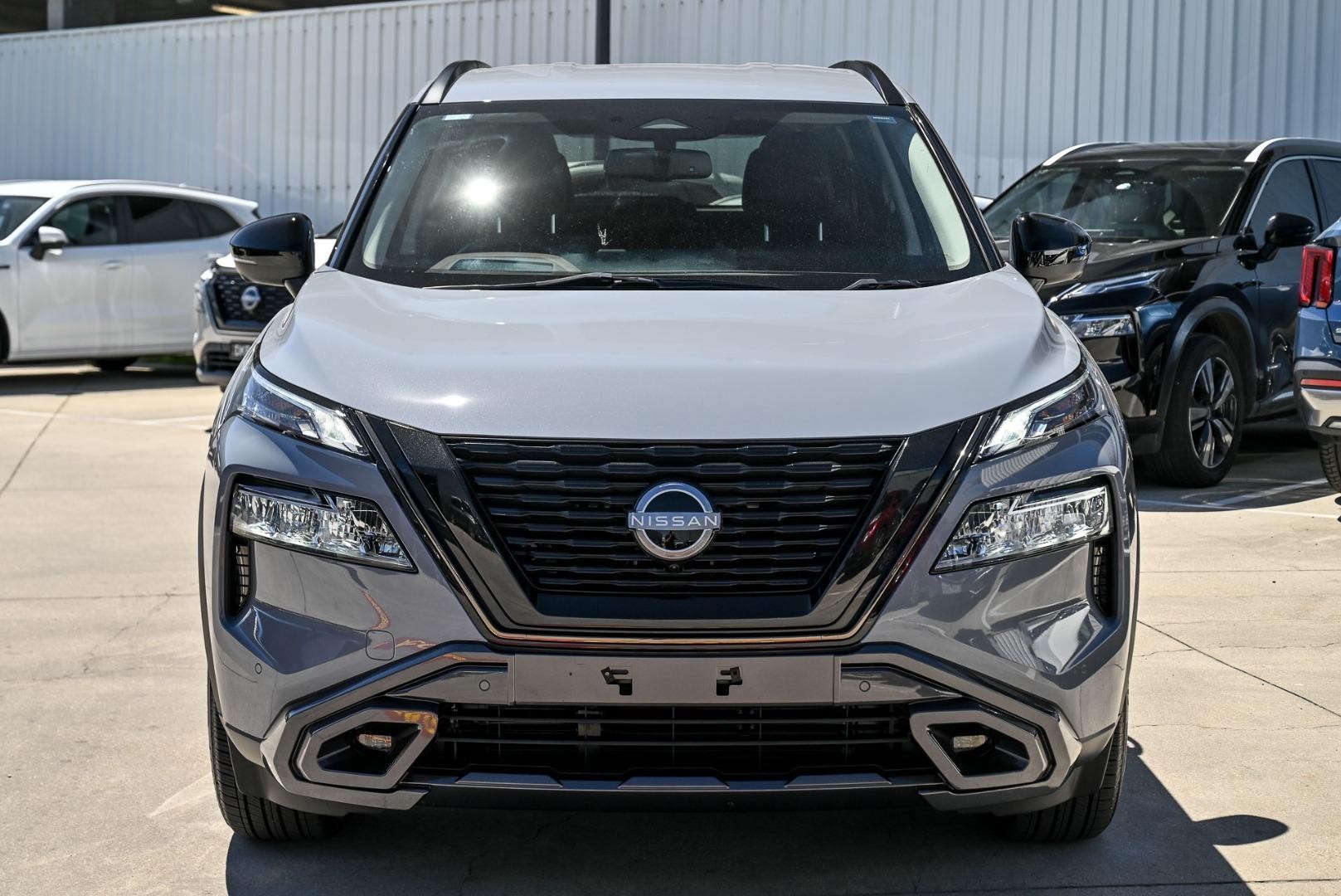 Nissan X-trail image 2