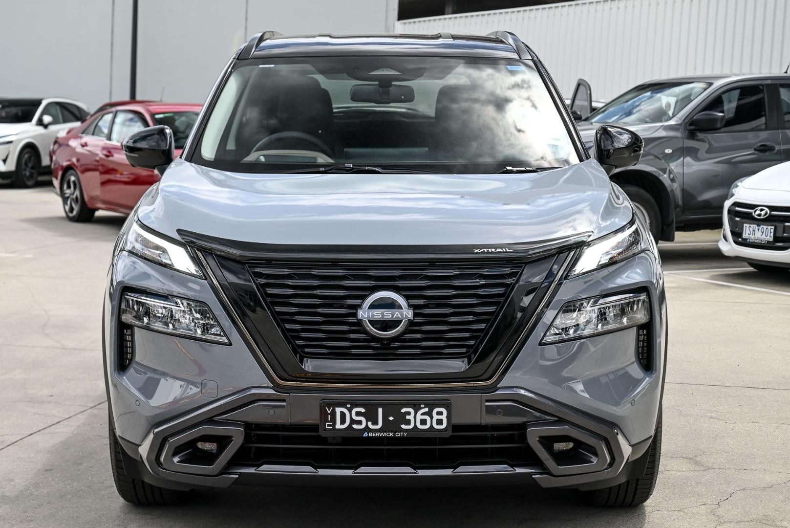Nissan X-trail image 2