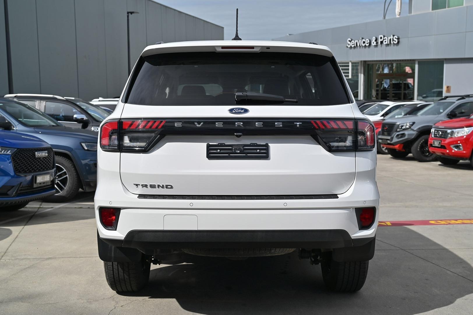 Ford Everest image 4
