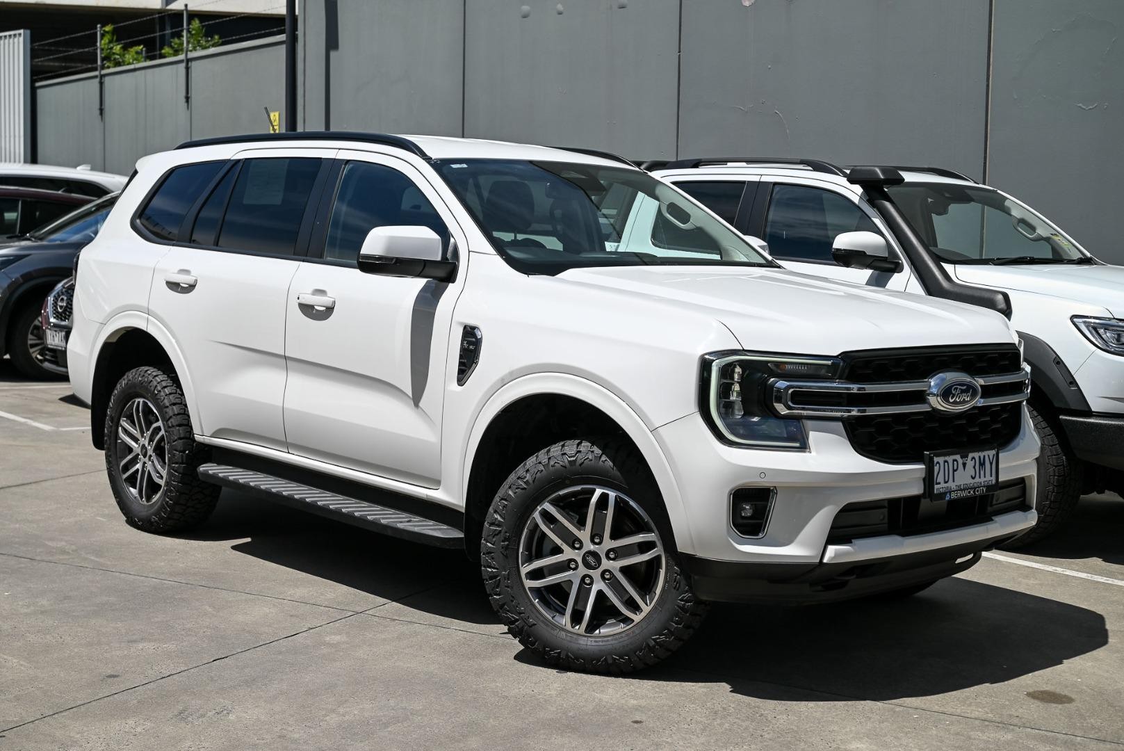 Ford Everest image 1