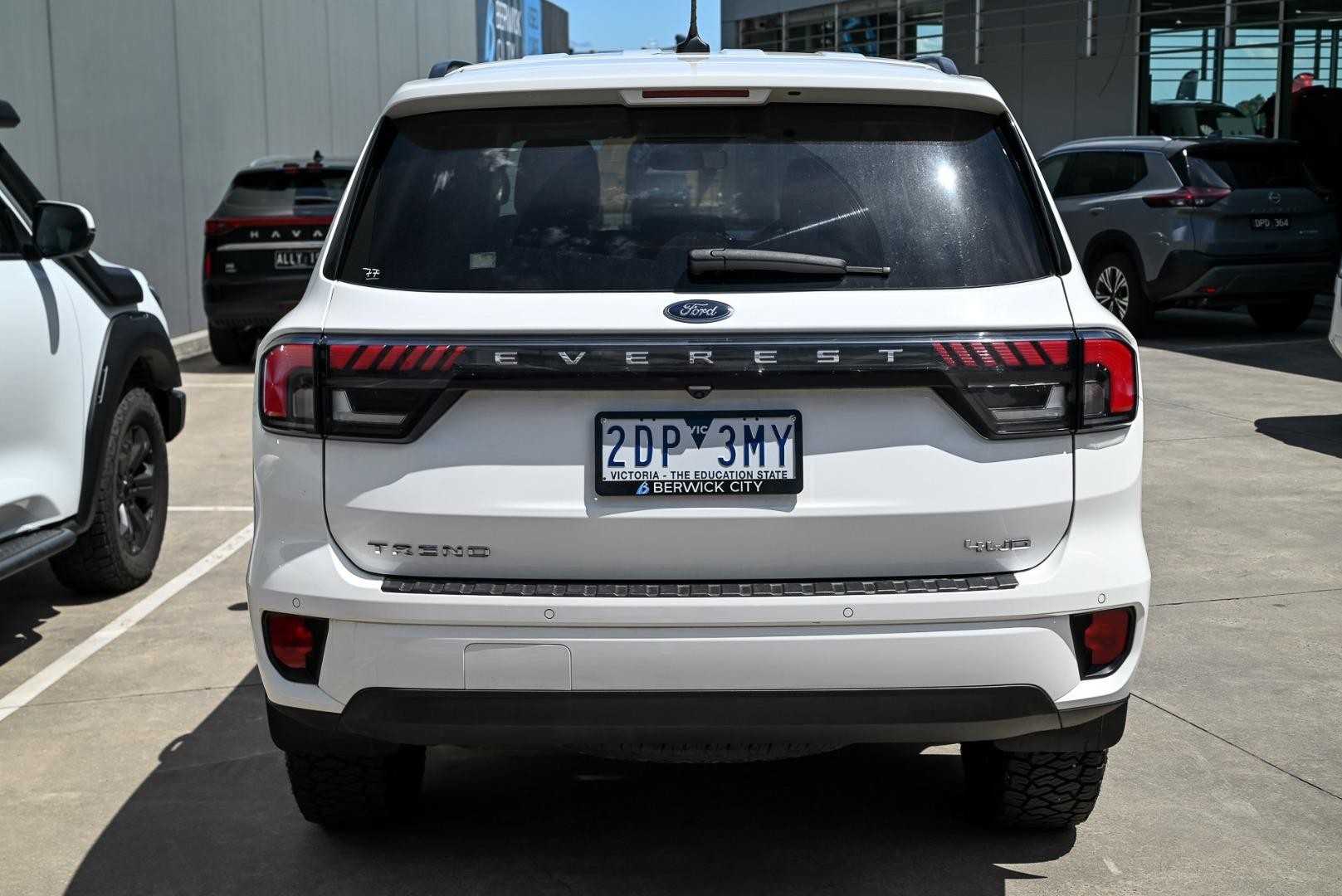 Ford Everest image 4