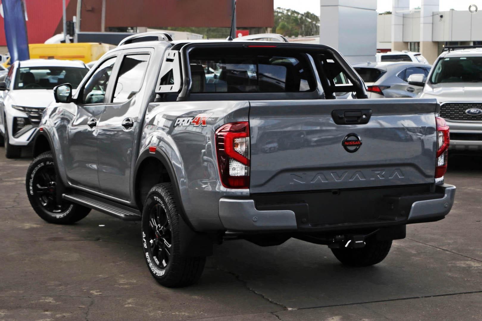 Nissan Navara image 4