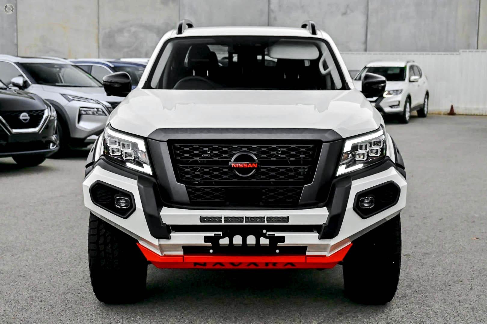 Nissan Navara image 2