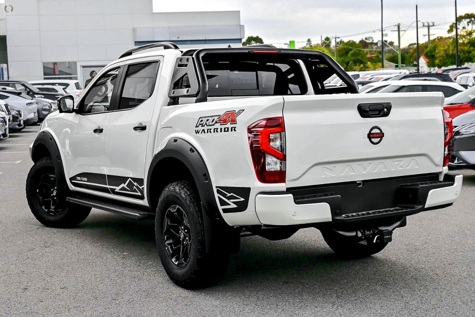 Nissan Navara image 4