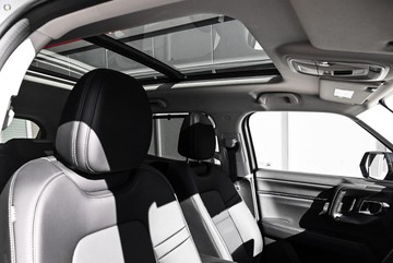 https://dvg-vehicle-assets.s3.amazonaws.com/1108384/yl6eevl1y6dkwvzbmvfs780l5.jpg