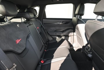 https://dvg-vehicle-assets.s3.amazonaws.com/1108385/52zdlxf4pmn9wtoobymus3xh6.jpg