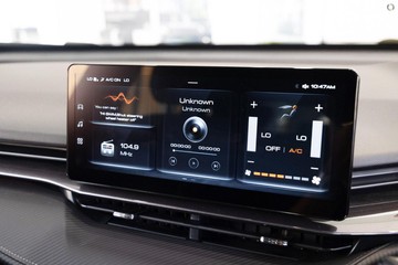https://dvg-vehicle-assets.s3.amazonaws.com/1108400/64yaf0omlehewxvzqjzd8z08c.jpg