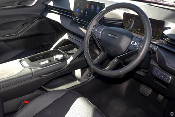 https://dvg-vehicle-assets.s3.amazonaws.com/1108407/ys8k6rxa8mx6c8oekweplktcc.jpg