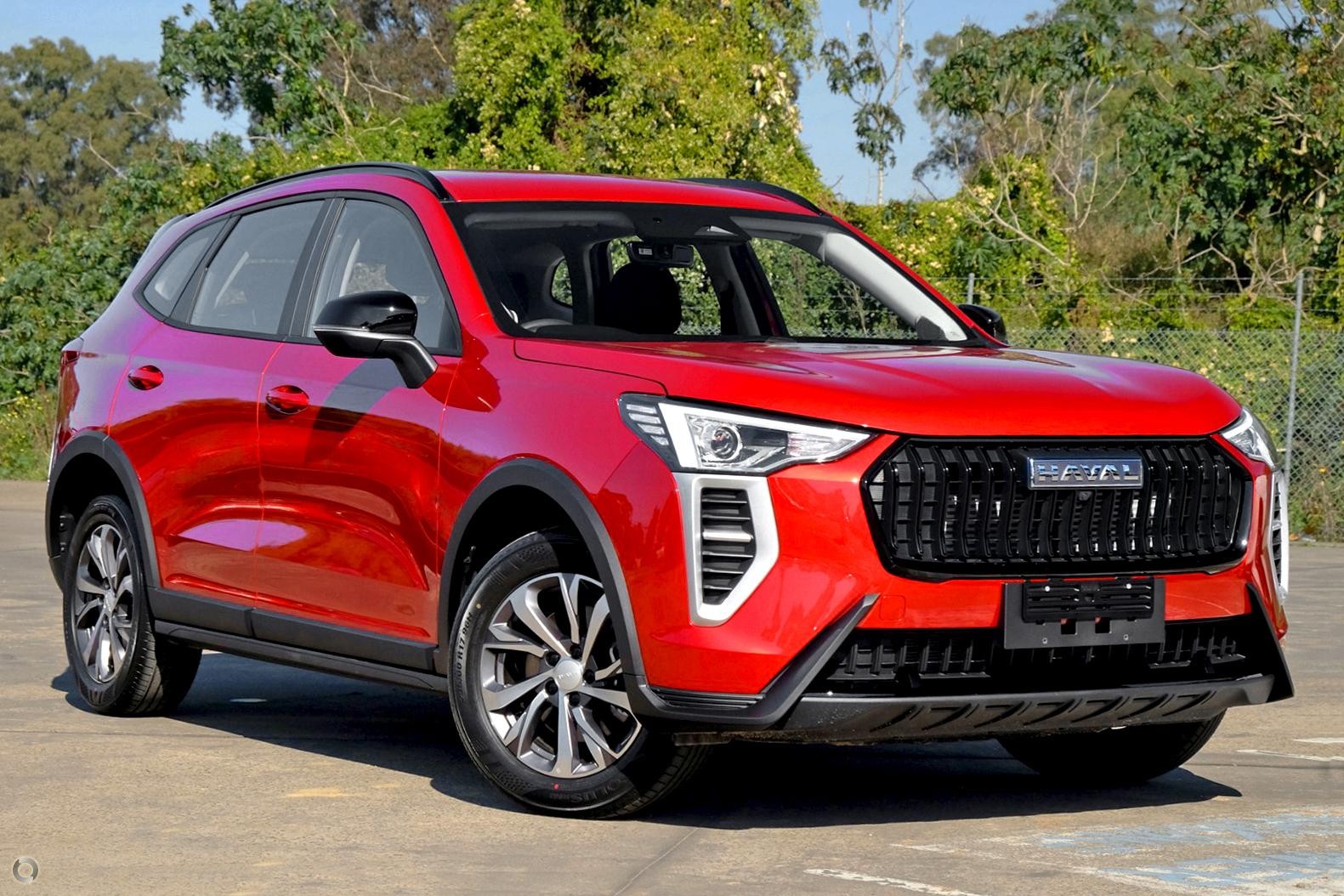 Gwm Haval Jolion image 1