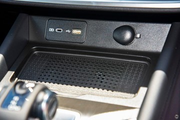 https://dvg-vehicle-assets.s3.amazonaws.com/1108438/fy6zcc6rnx72lzqvpsd5k9qd7.jpg