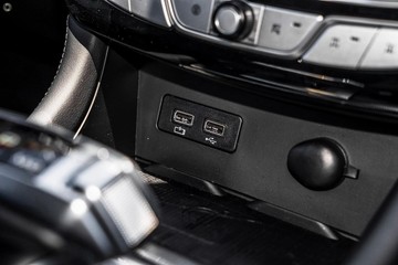https://dvg-vehicle-assets.s3.amazonaws.com/1108439/jvbfknh7yd6w7m3xzfbi9t1u1.jpg