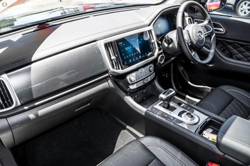 https://dvg-vehicle-assets.s3.amazonaws.com/1108440/omn8oma2grq8xqqy39l301081.jpg
