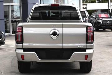 https://dvg-vehicle-assets.s3.amazonaws.com/1108467/kikekb6v0t8mevroqfyjz8eca.jpg