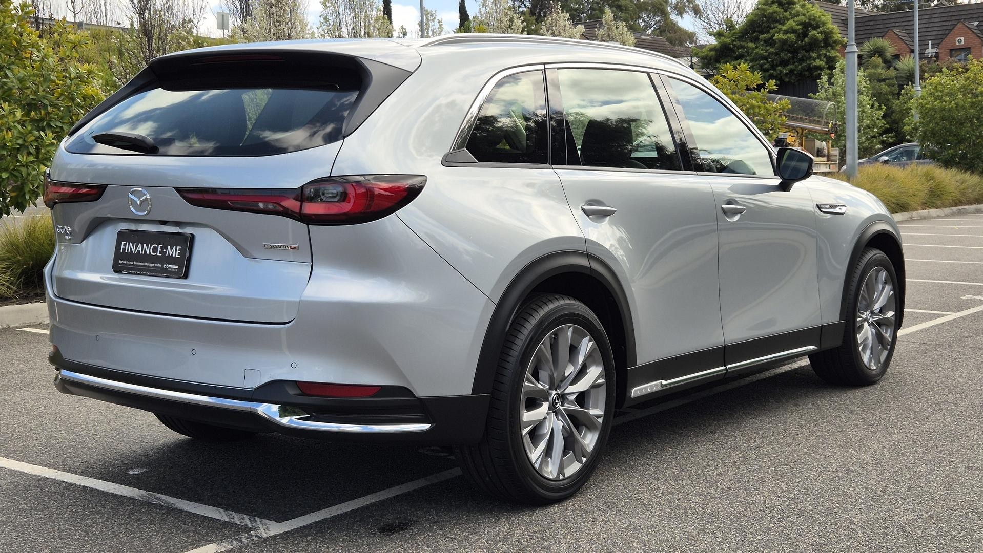 Mazda Cx-90 image 4