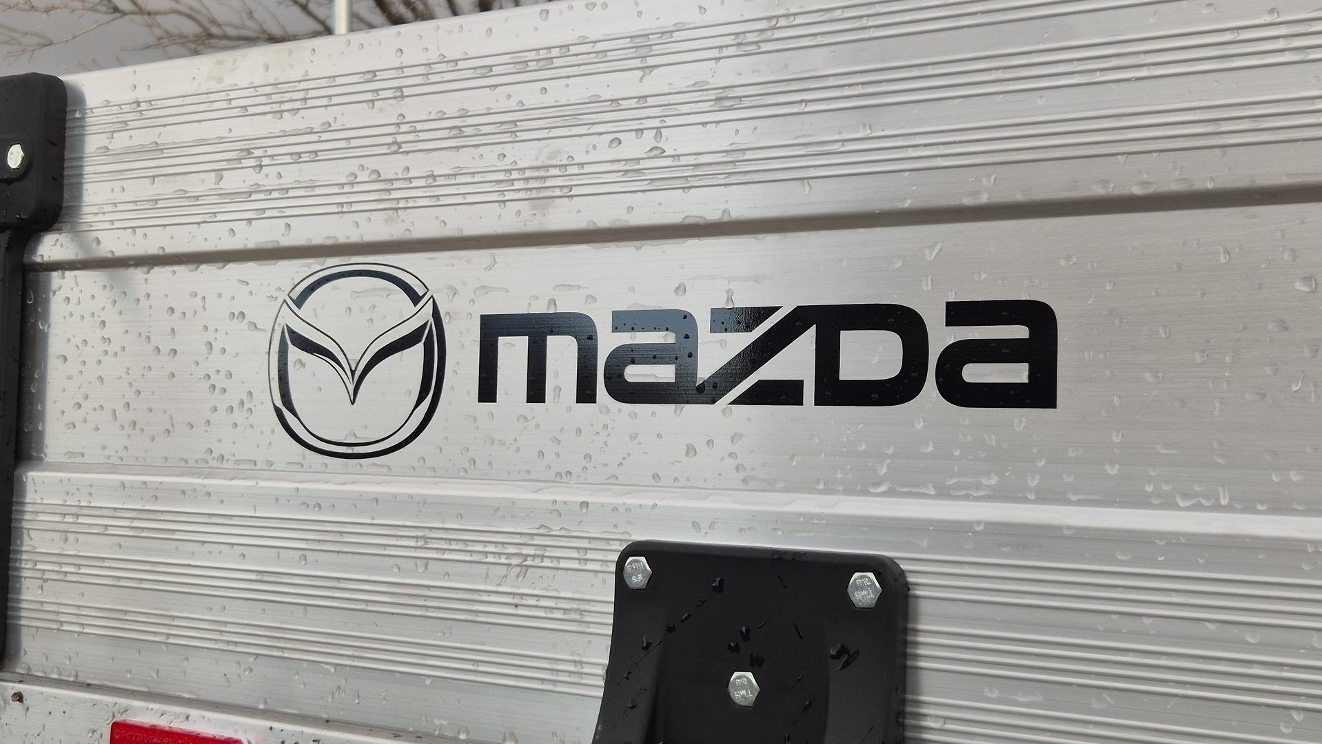 Mazda Bt-50 image 4
