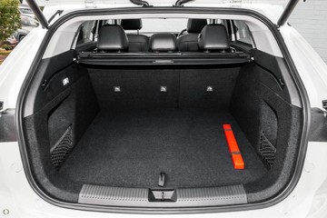 https://dvg-vehicle-assets.s3.amazonaws.com/111277/jhxloo8xwmj1b5a0j0uz47jy7.jpg