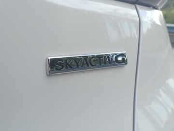 https://dvg-vehicle-assets.s3.amazonaws.com/11138920/8z44evmy34e9tqetyguwyne27.jpg