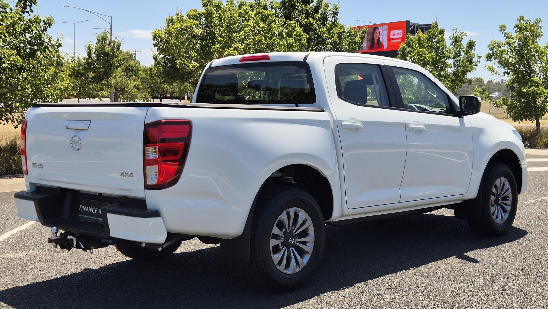 Mazda Bt-50 image 4