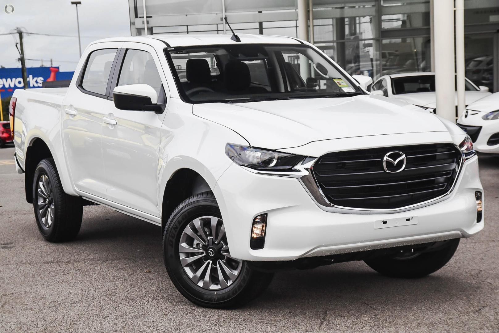 Mazda Bt-50 image 1