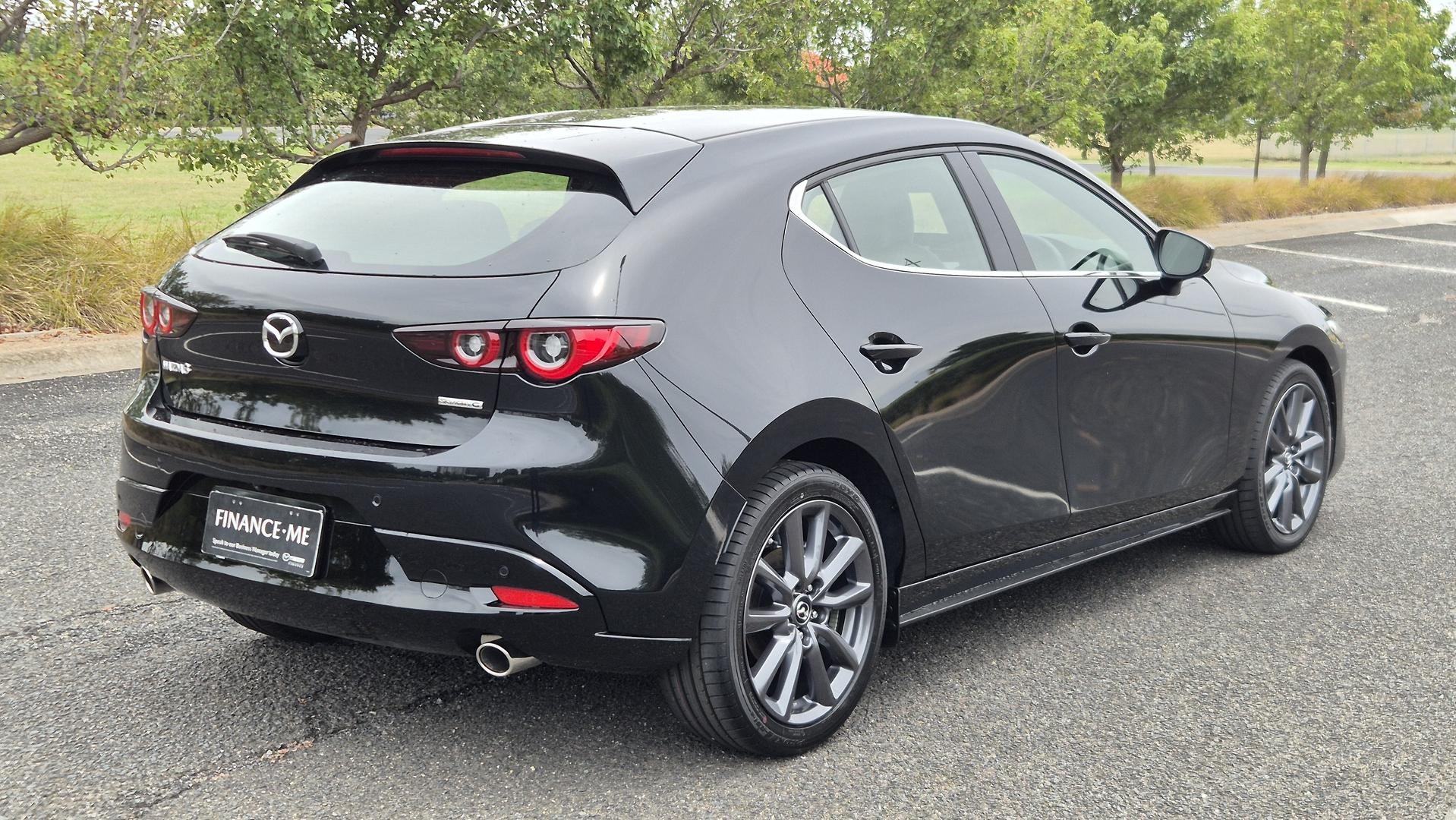 Mazda 3 image 4