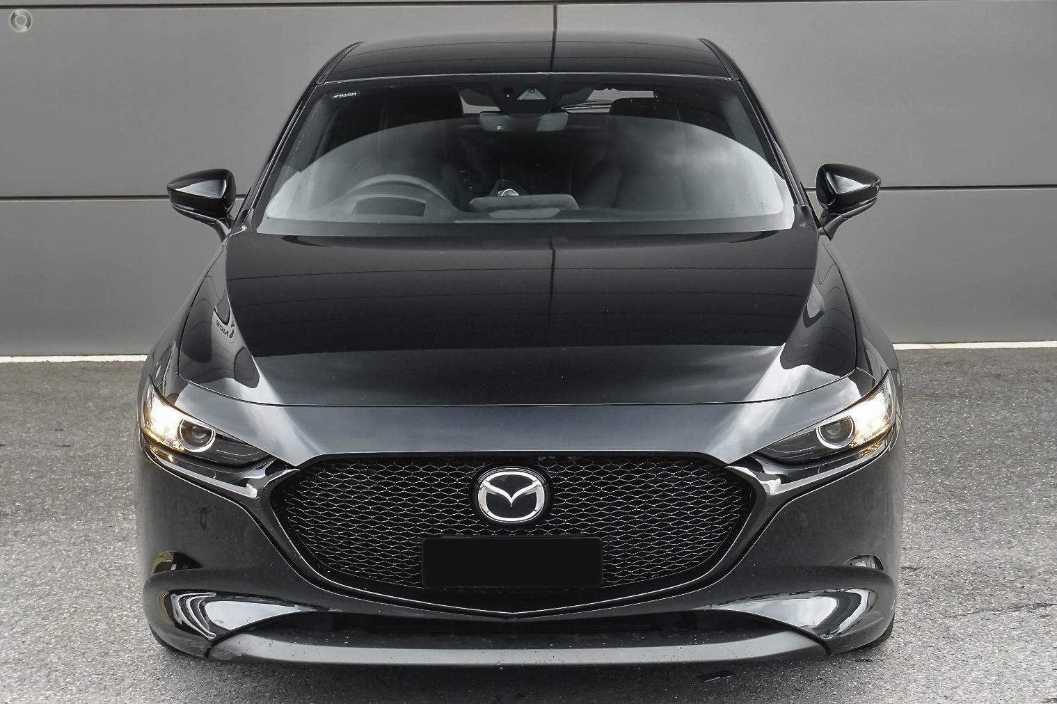 Mazda 3 image 2