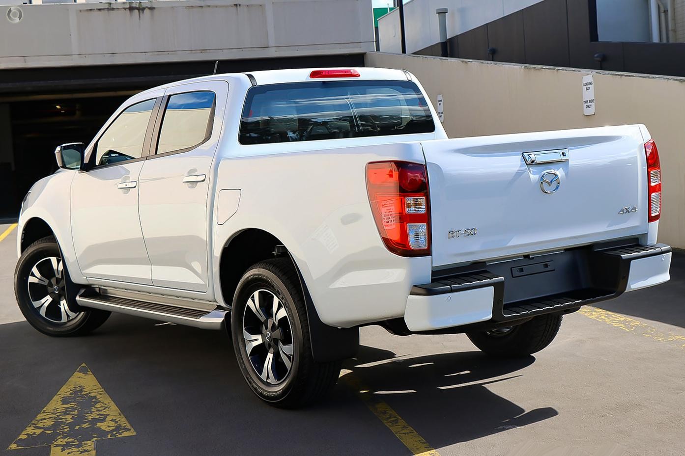 Mazda Bt-50 image 4