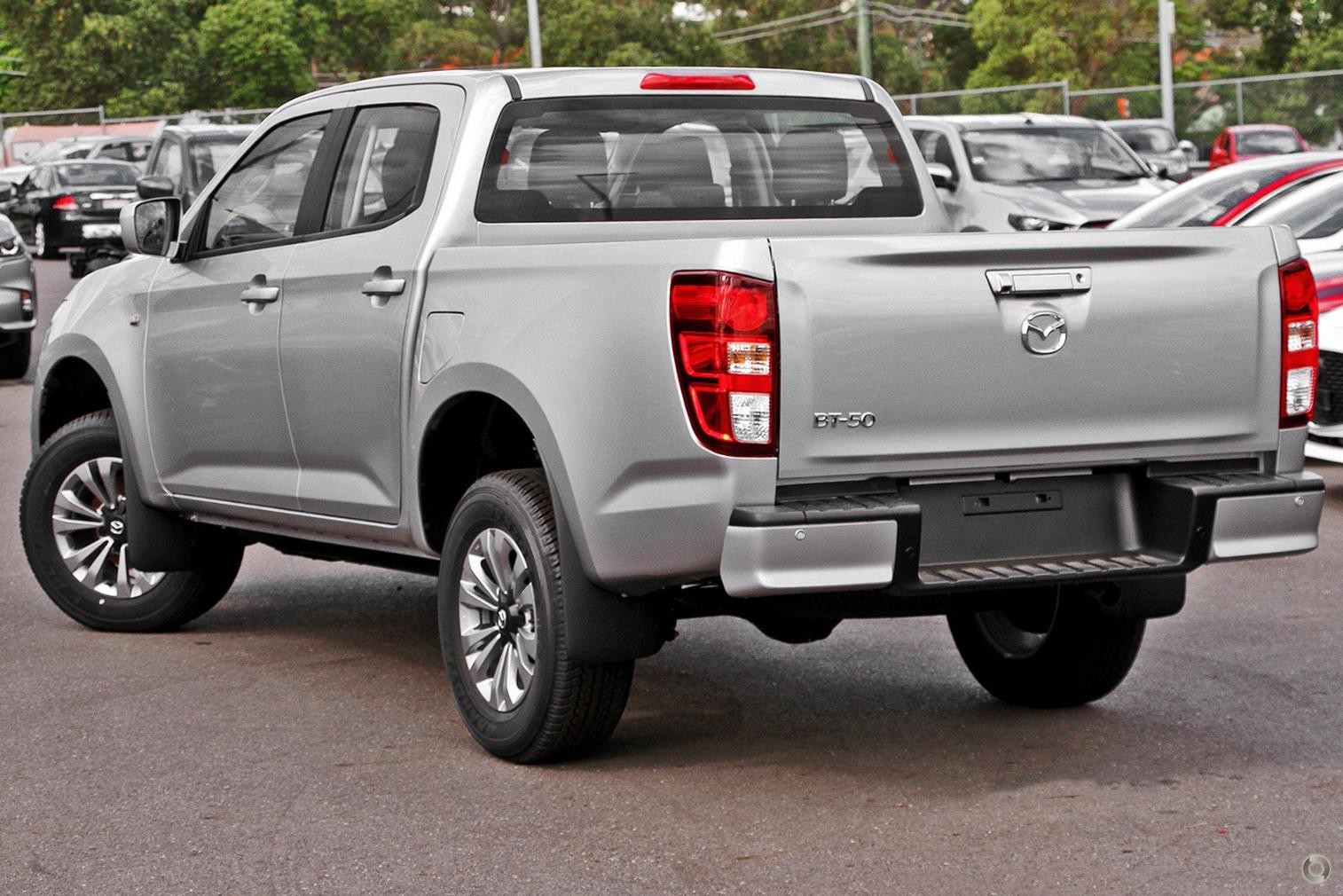 Mazda Bt-50 image 4