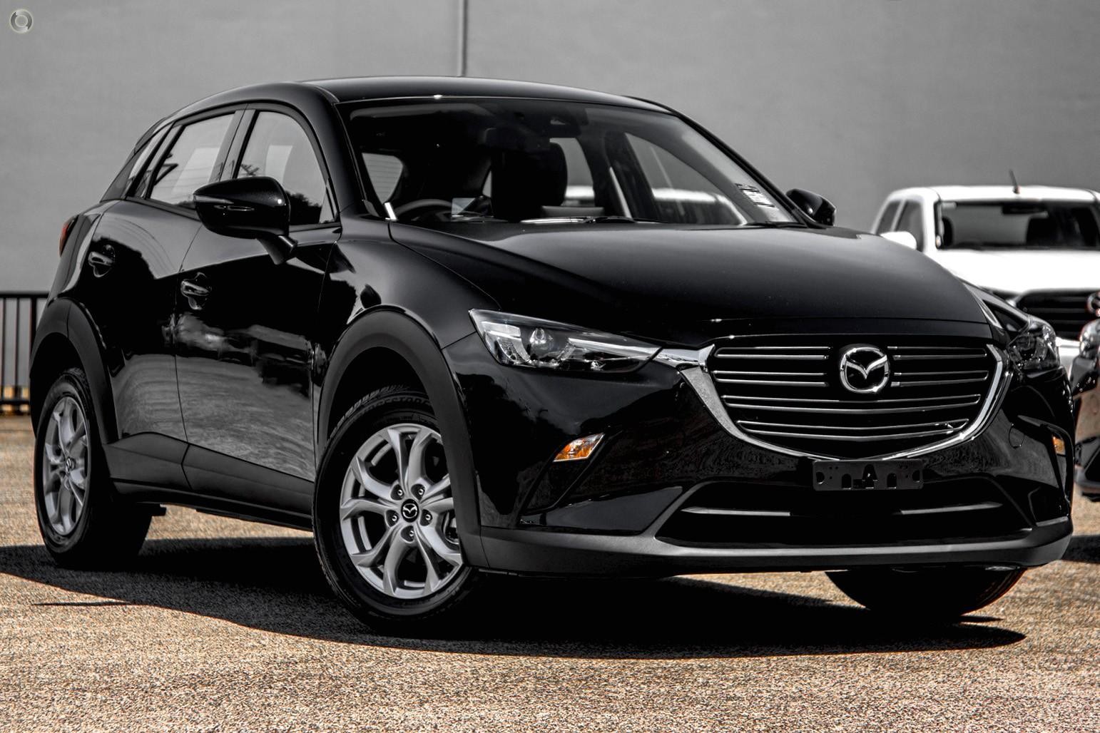 Mazda Cx-3 image 1