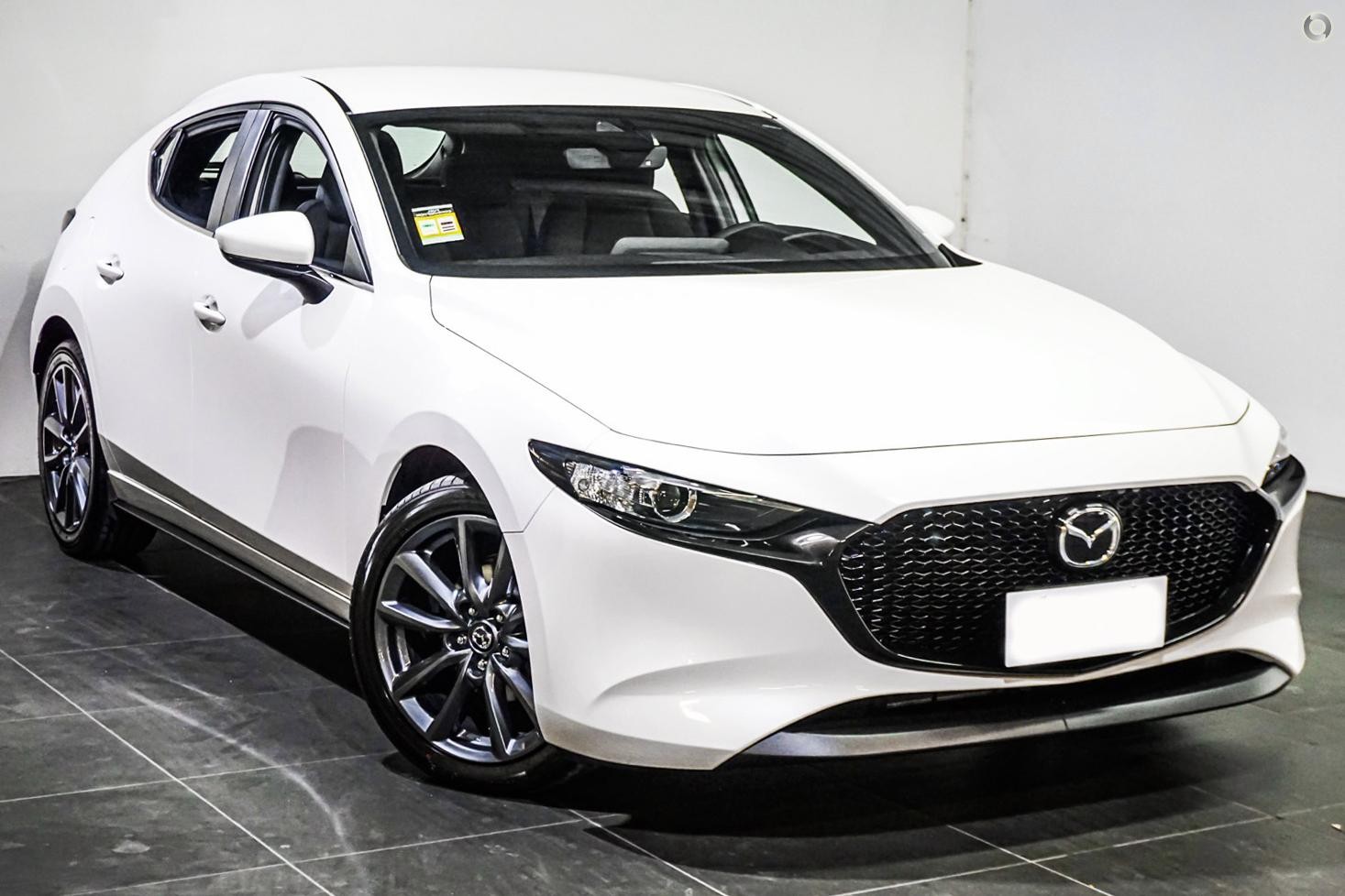 Mazda 3 image 1