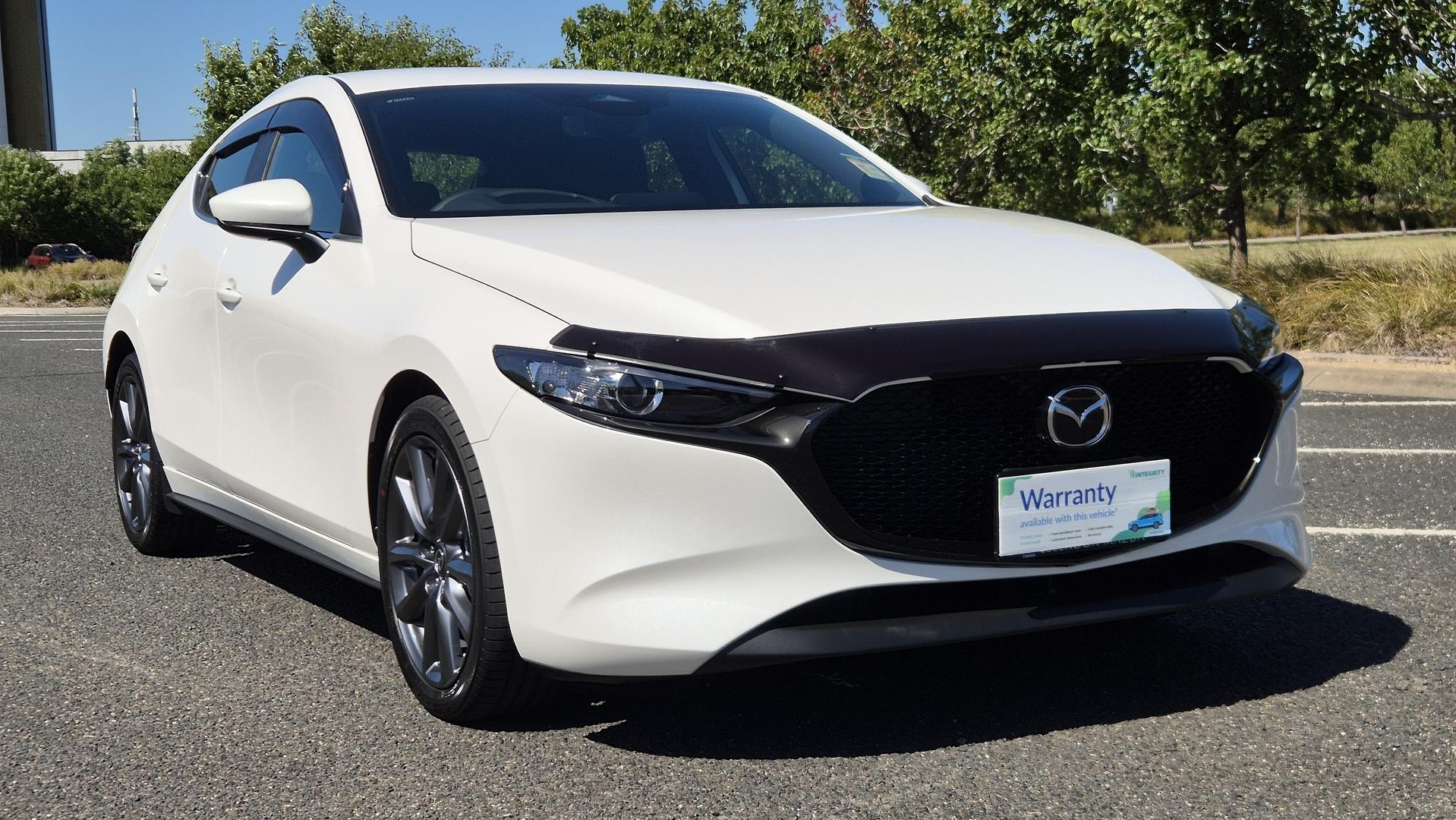 Mazda 3 image 2