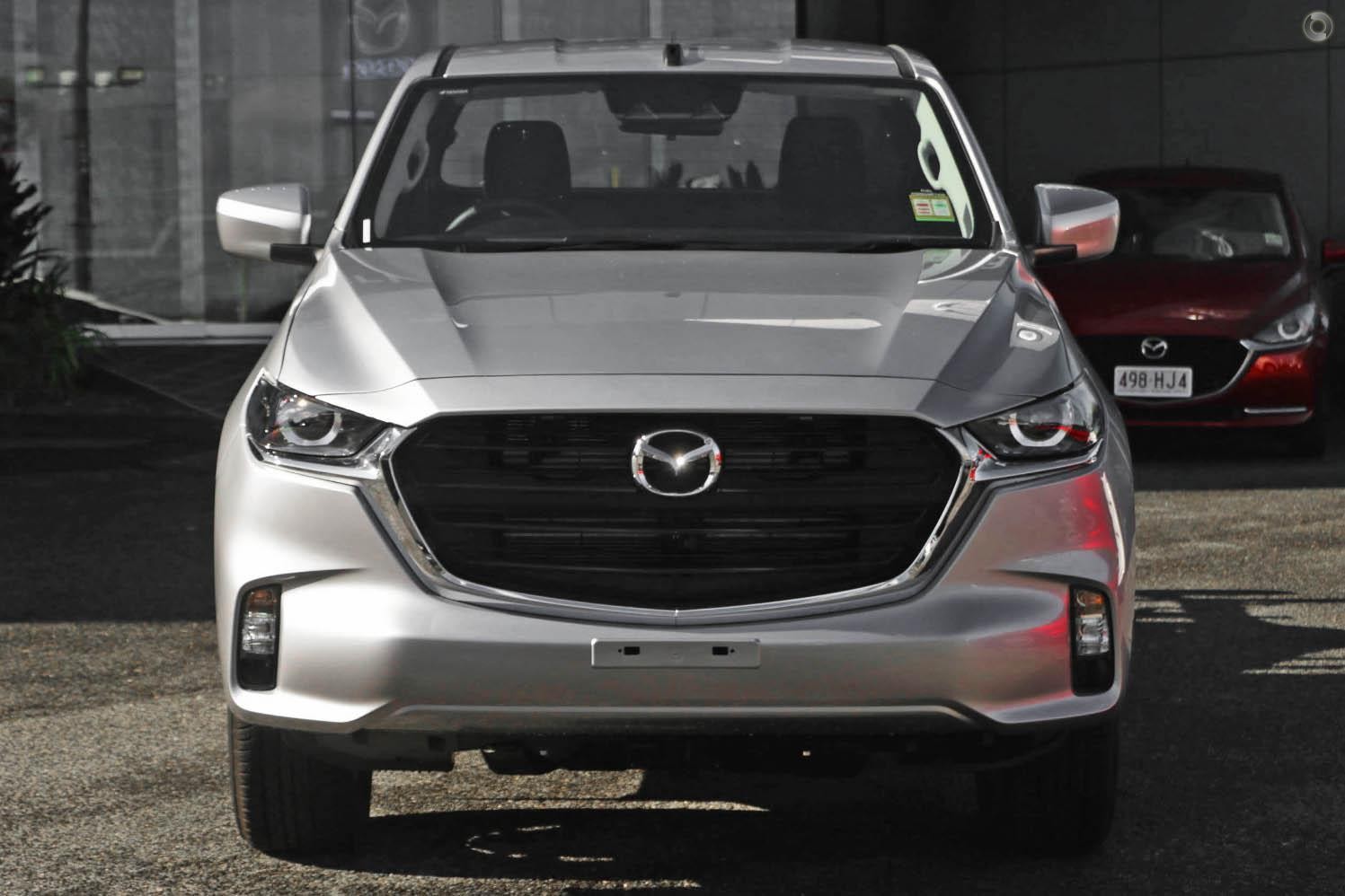 Mazda Bt-50 image 2